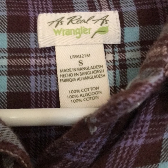 Wrangler Flannel Shirt - Picture 2 of 4